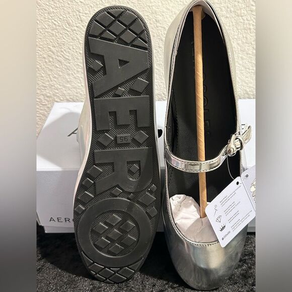 AEROSOLES Silver Flats - Picture 8 of 10